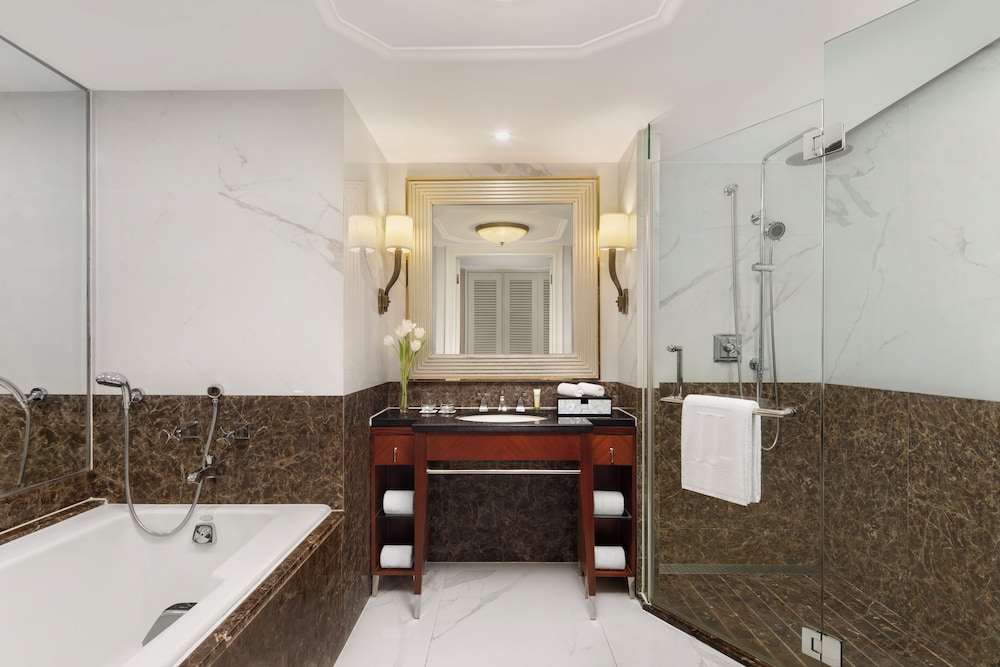 Jin Jiang Hotel 50/50