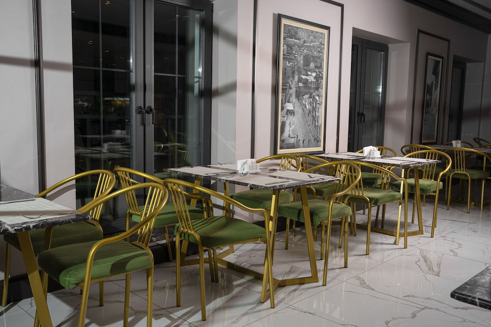 Port Rivoli Baku Hotel 39/50