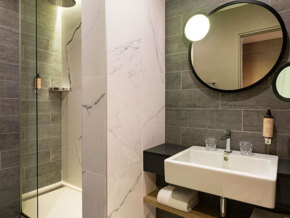 MERCURE PARIS ALESIA 64/66