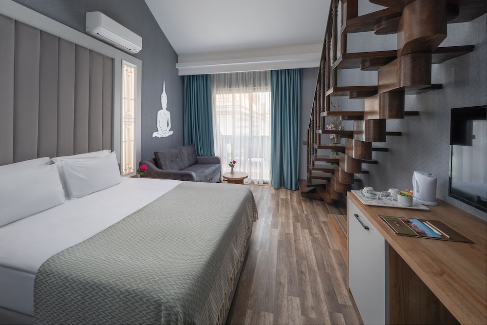 Siam Elegance Hotels and Spa 6/35