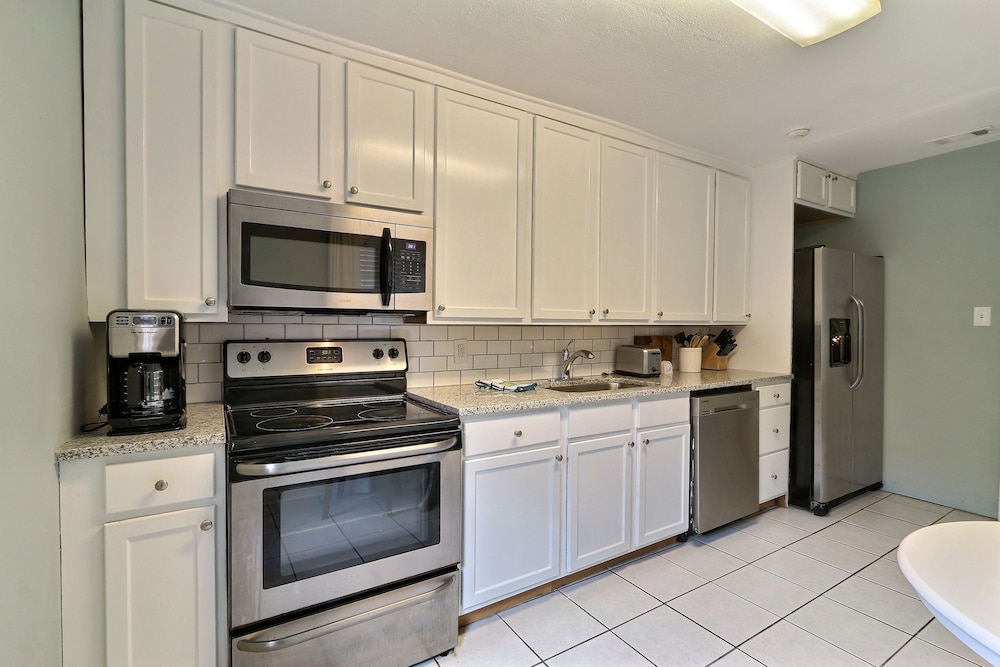 Gallery Stays - Parkside Manor 5/52