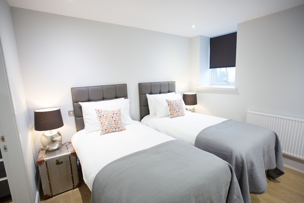 LUXURY, APARTMENT, 2 BEDS