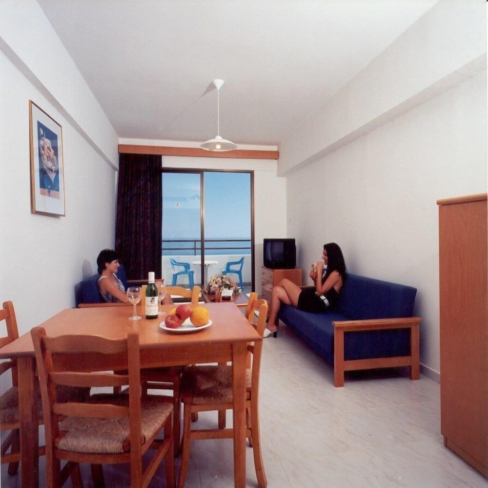 Corallia Beach Hotel Apartments 21/39