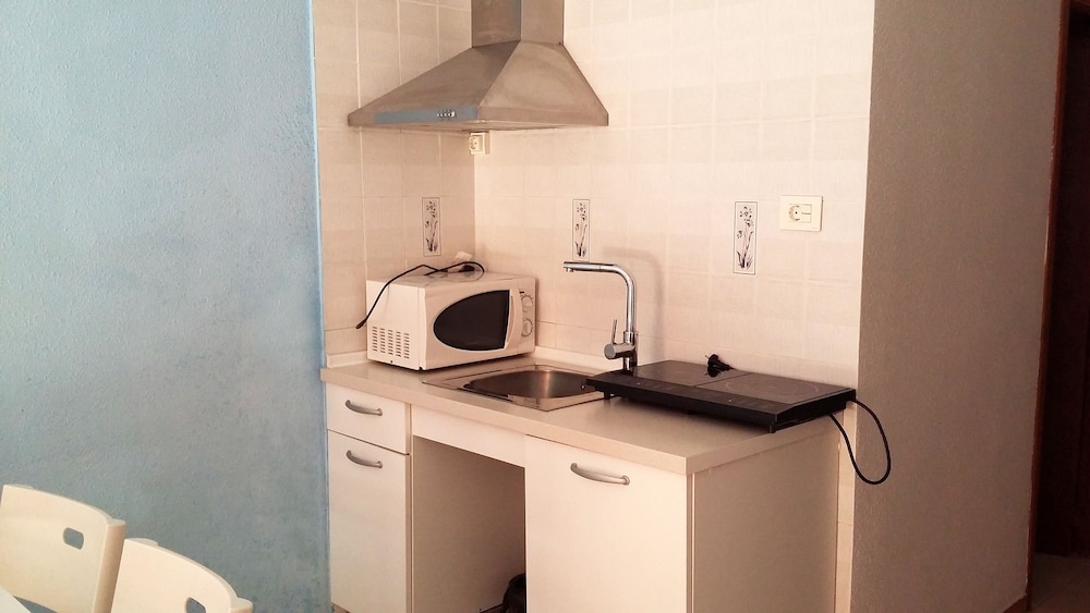 APARTAMENTOS BERNAT PIE DE PLAYA 3000 59/68