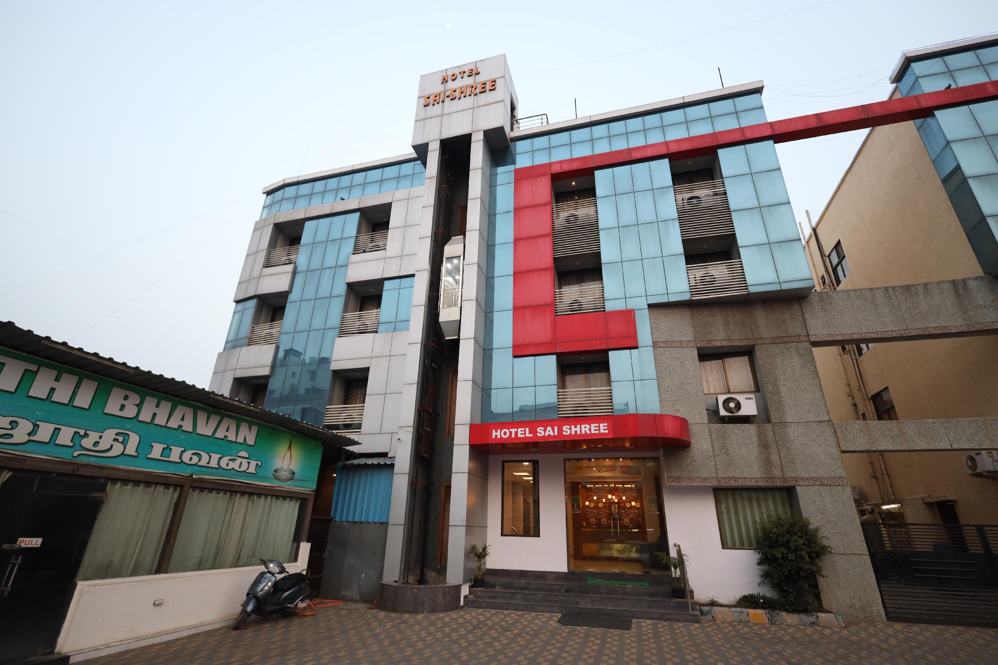 Oyo 4445 Hotel Saishri 5/63