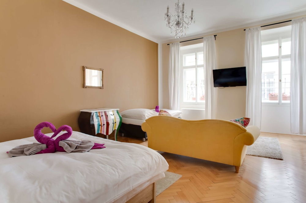 1 BEDROOM, LUXURY, APARTMENT