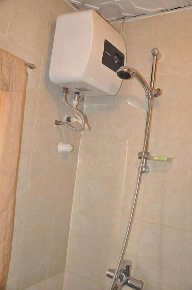 Solitude Hotel Yaba 48/50