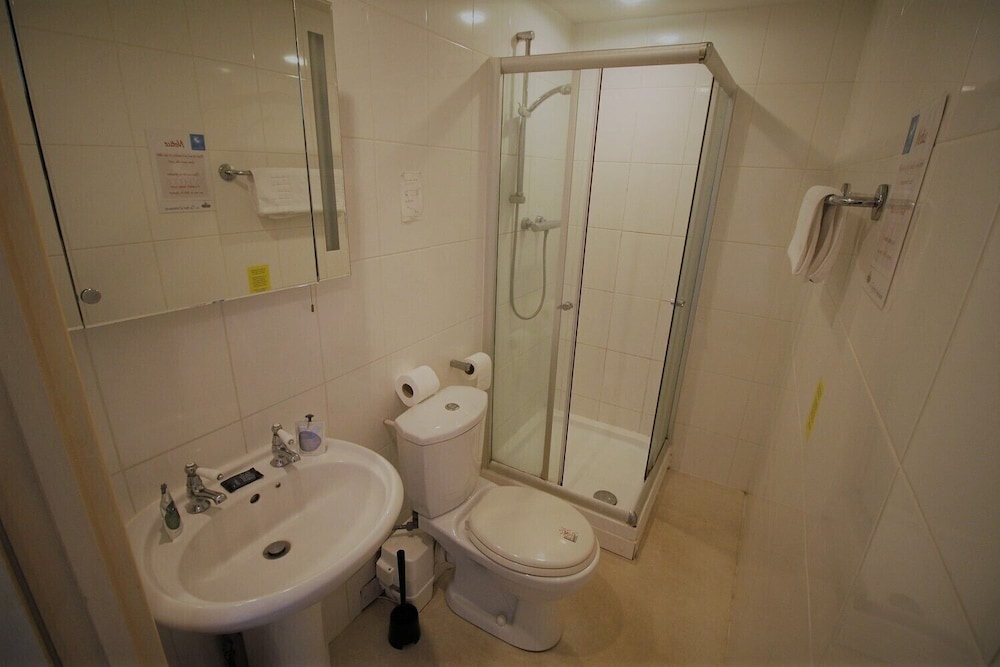 White Hart Hotel &amp; Restaurant 30/42