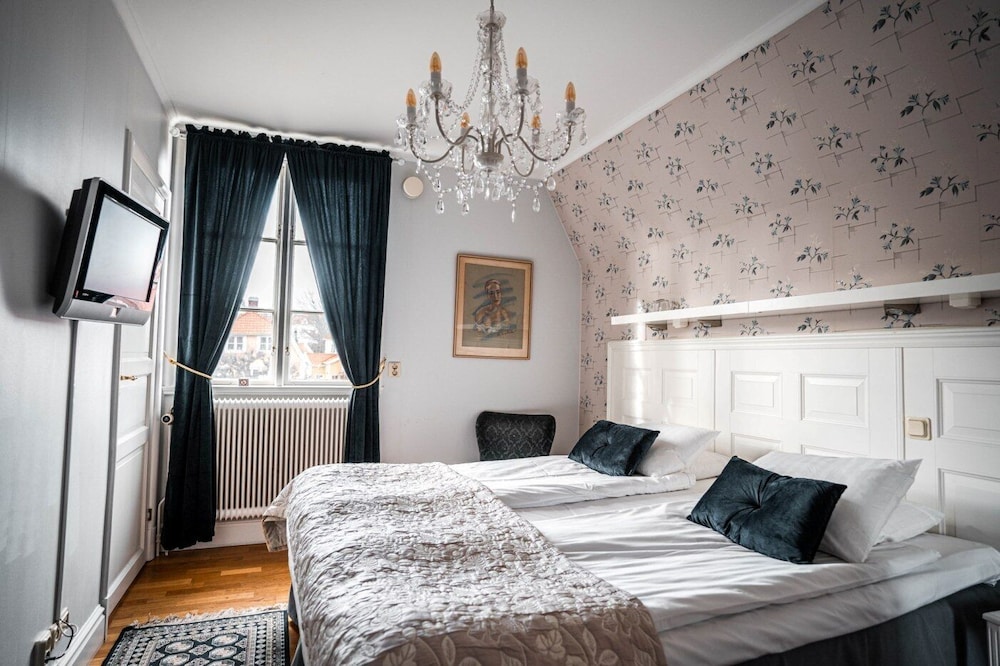 Slottshotellet 14/50