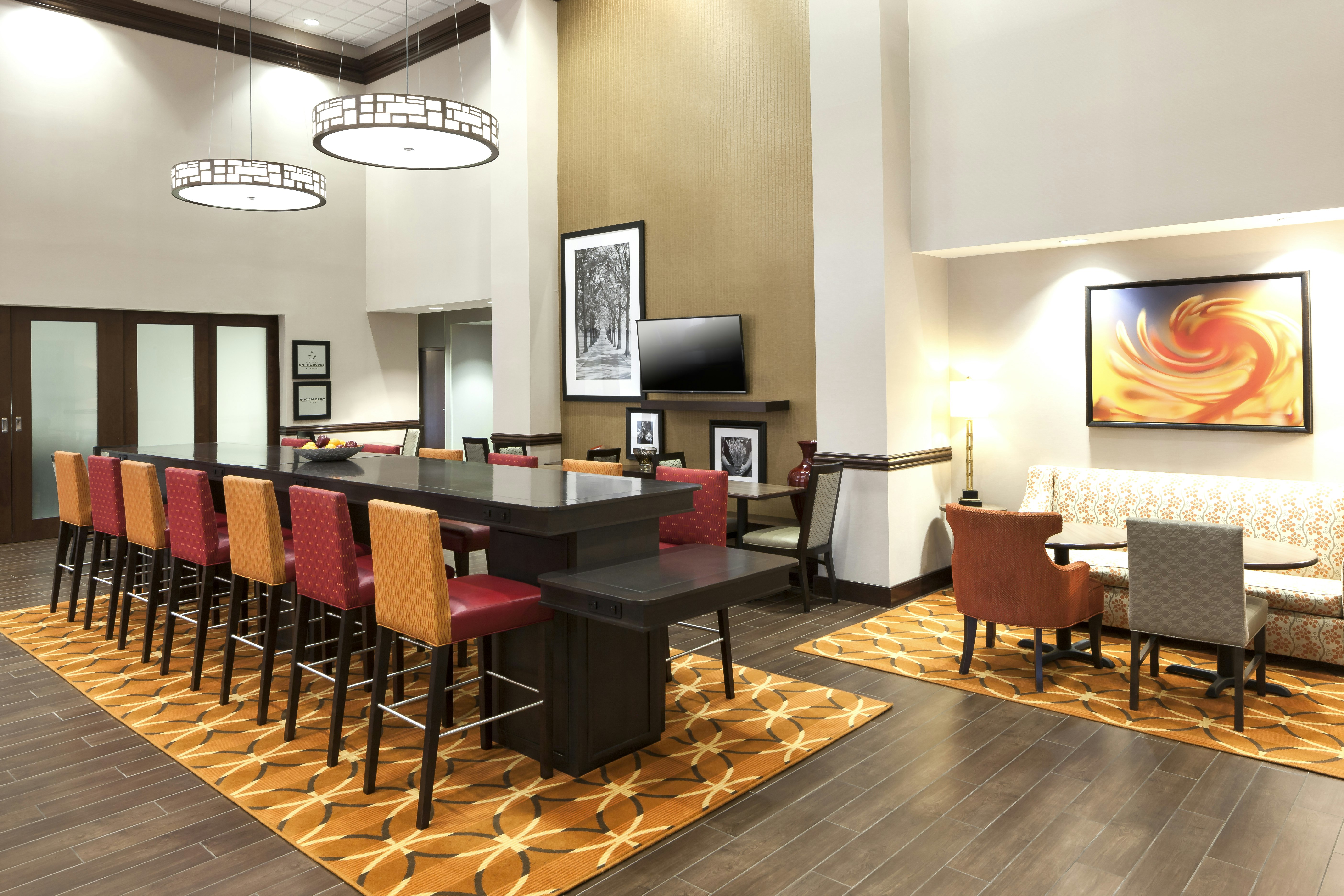 Hampton Inn & Suites Houston I-10 West Park Row 23/42