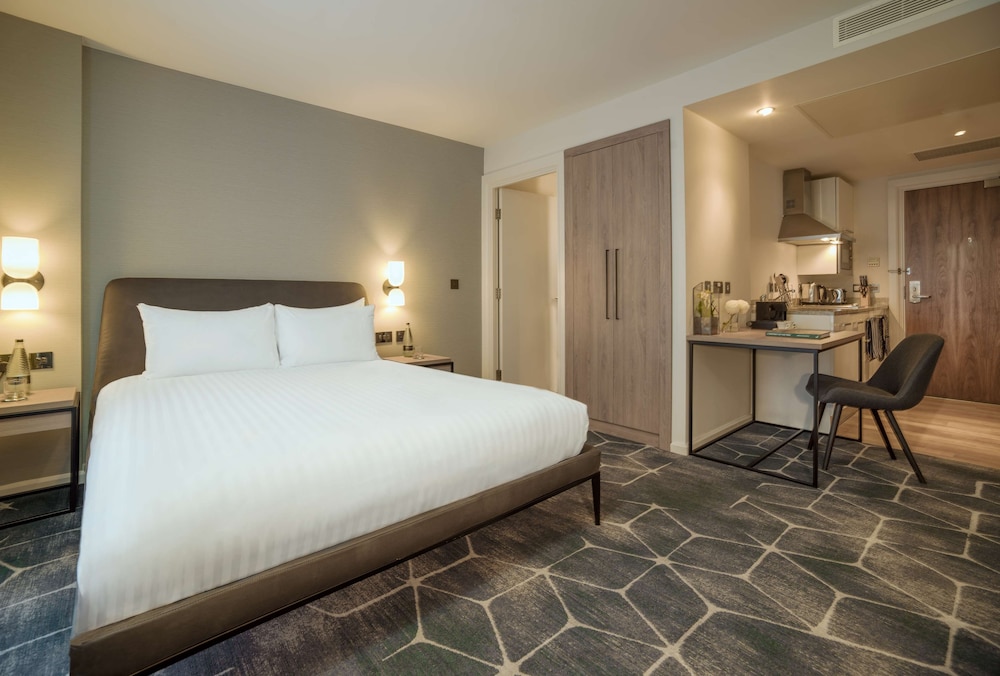 Hyatt House London Stratford 14/50