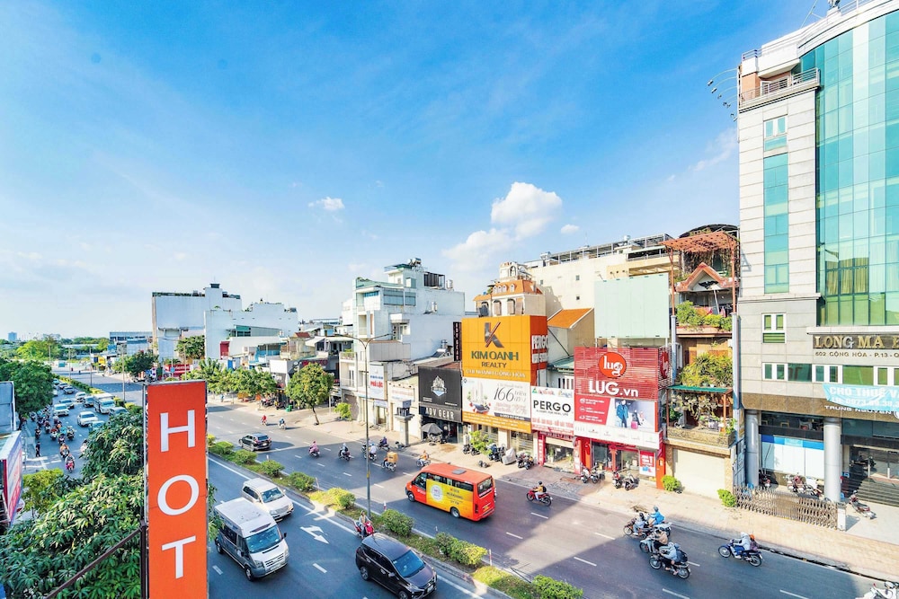 Collection O District Tan Binh Near Airport Formerly Joy Inn 20/28