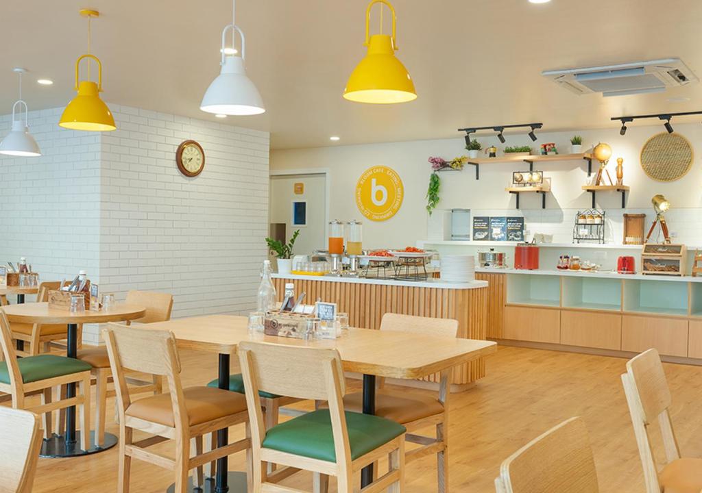 Bloom Hotel - Jubilee Hills 37/49
