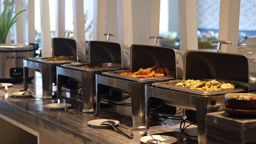 Hotel Golden Tulip Essential Makassar 18/41