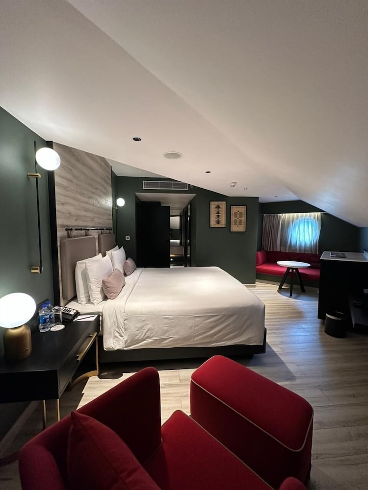 Vivanta Meghalaya, Shillong 15/37