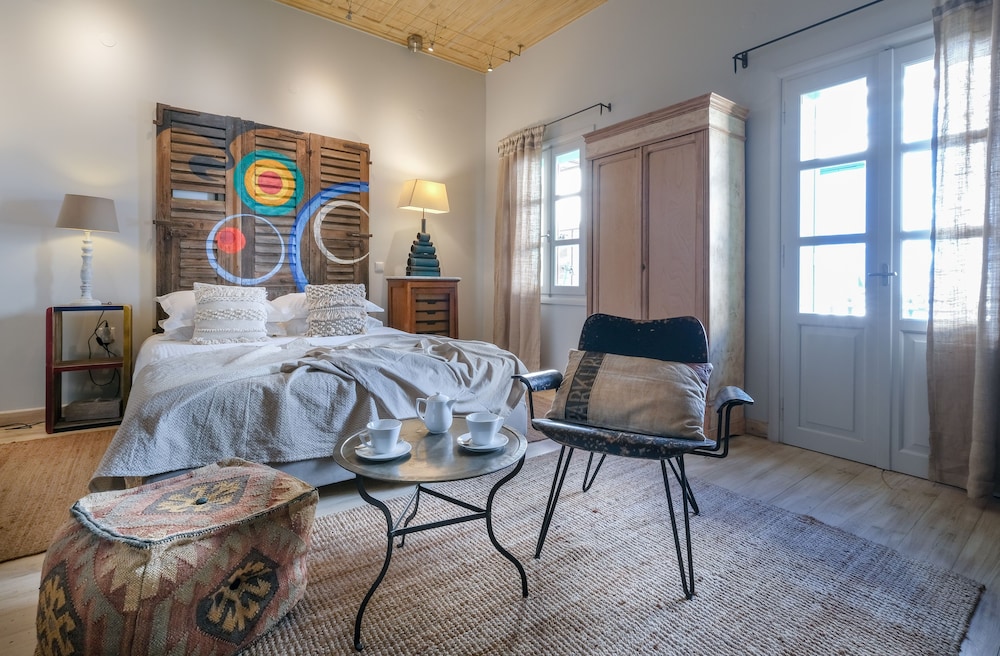 junior suite, Amymone and Adiandi 5/10