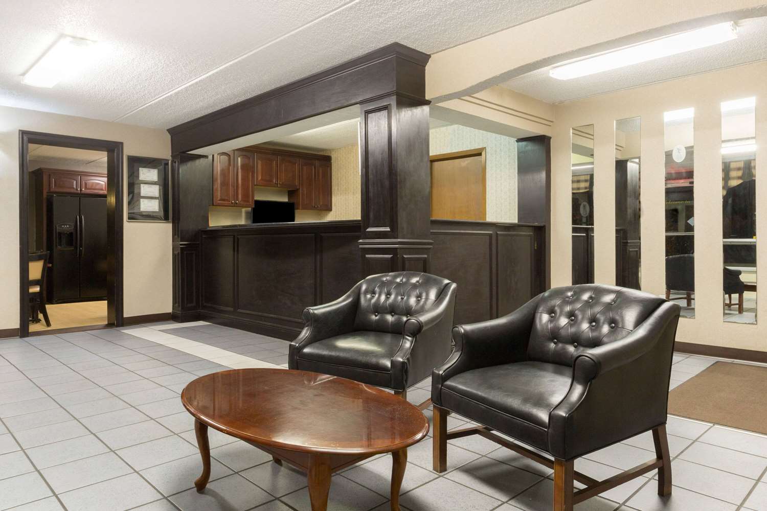 Super 8 By Wyndham Kingsport /I-81 12/28