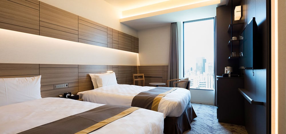 SUPERIOR, TWIN BEDS, LARGE