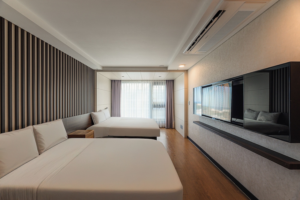 Hotel Air City Jeju 48/63