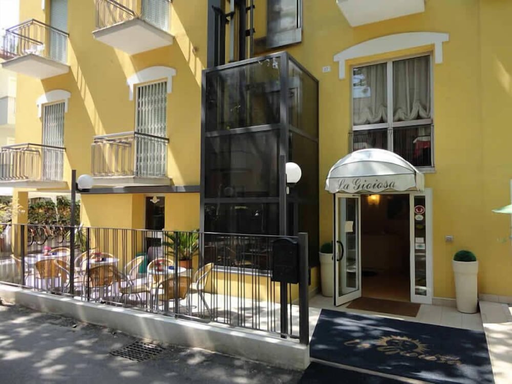La Gioiosa Hotel 4/38