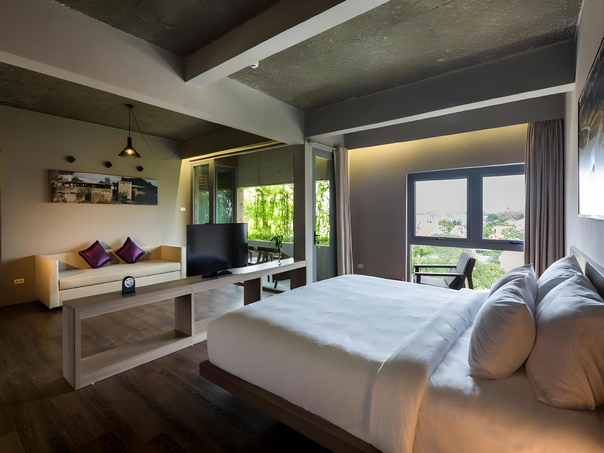Suite, Garden or Pool View
