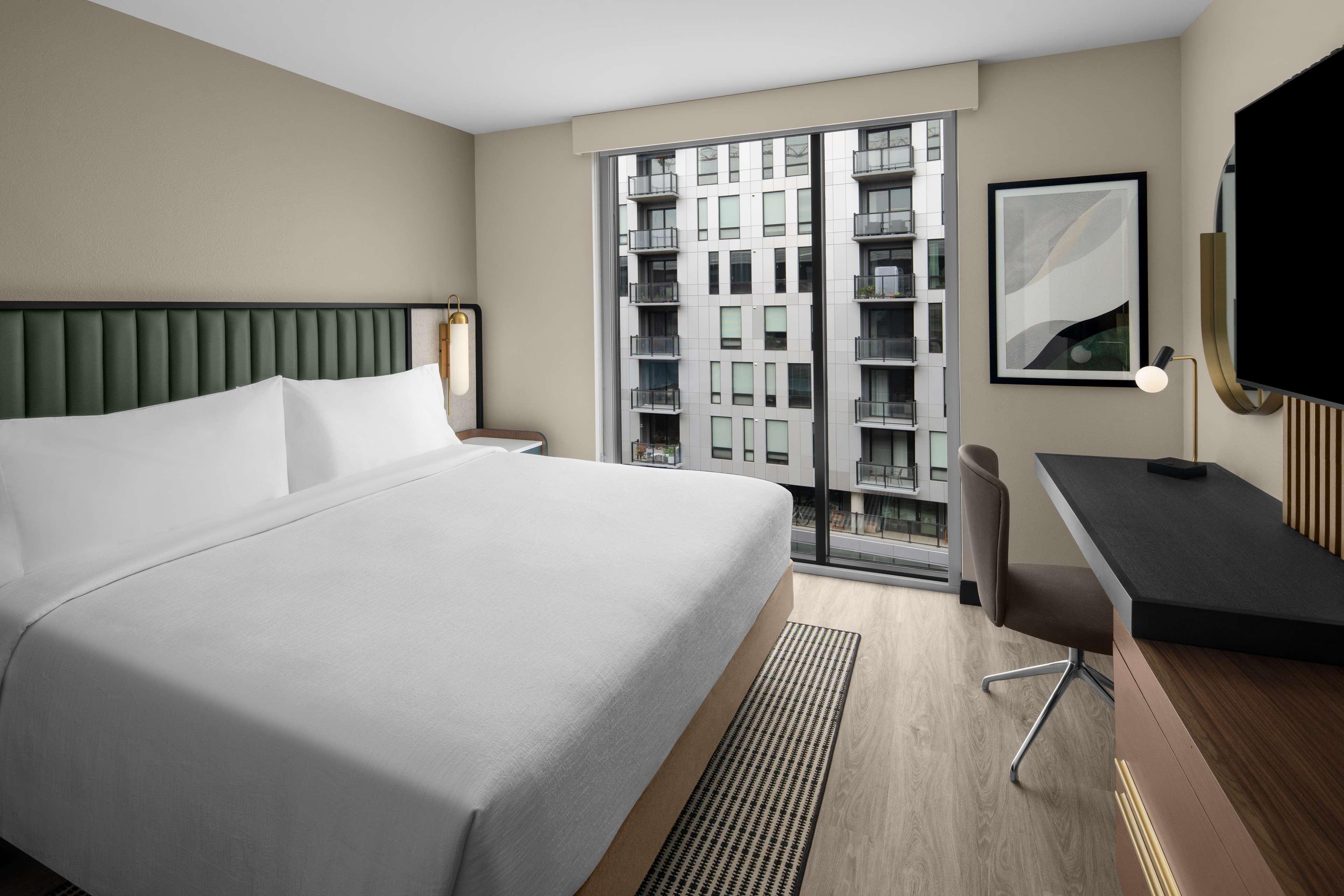 1 BEDROOM, SUITE, KING BED, SOFA, ACCESSIBLE
