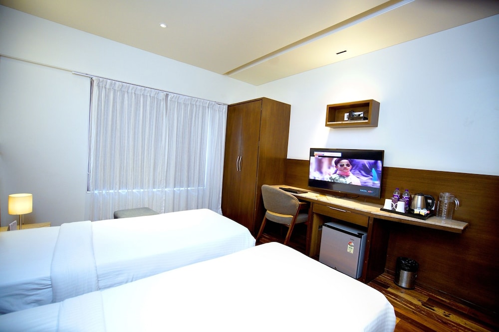 Hotel De Nada 15/43