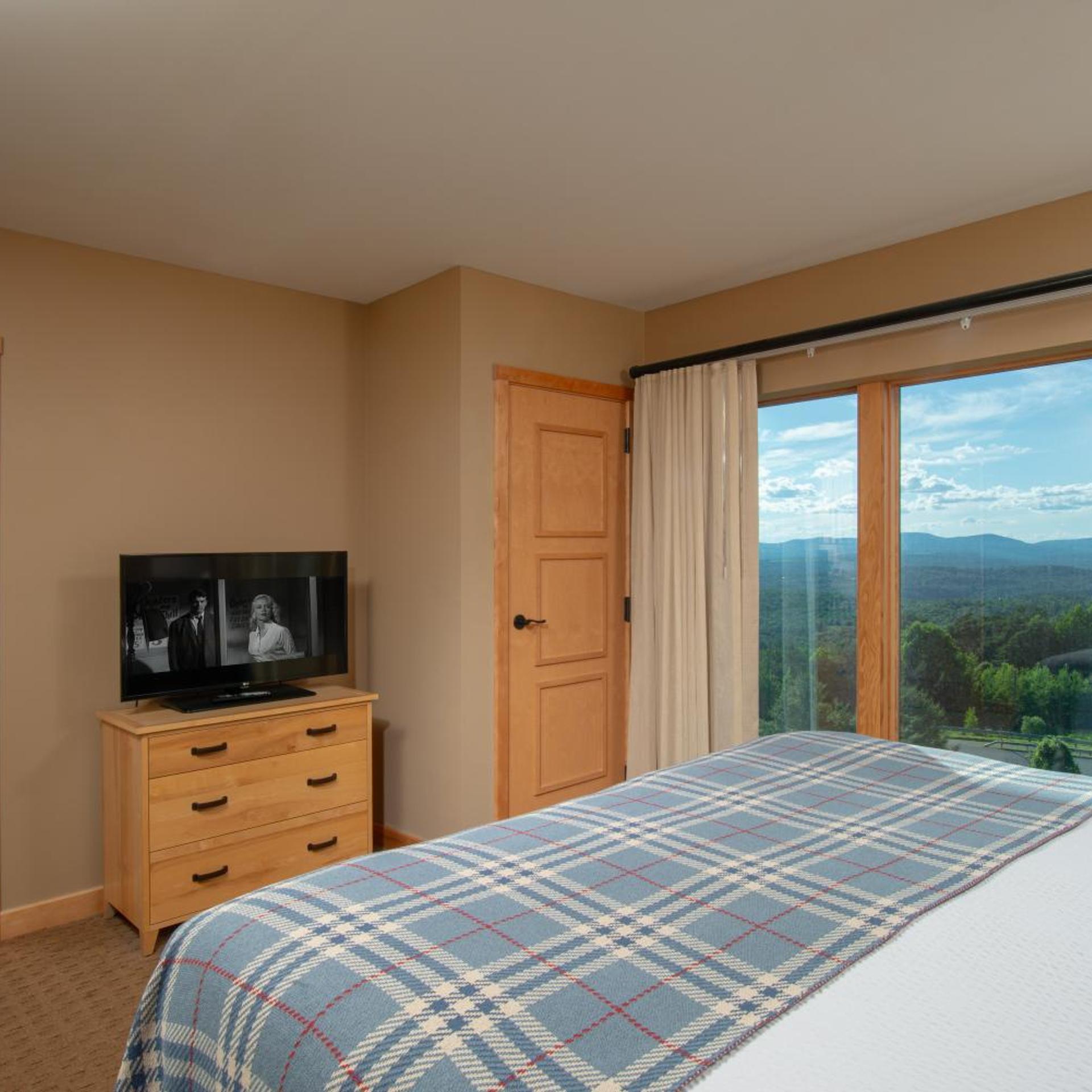 جناح عائلي بغرفتي نوم، Burke Mountain Hotel and Conference Center 2/2