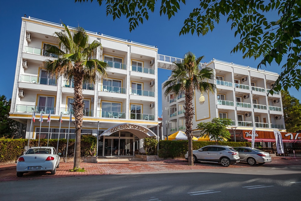 Golden Orange Hotel 33/38