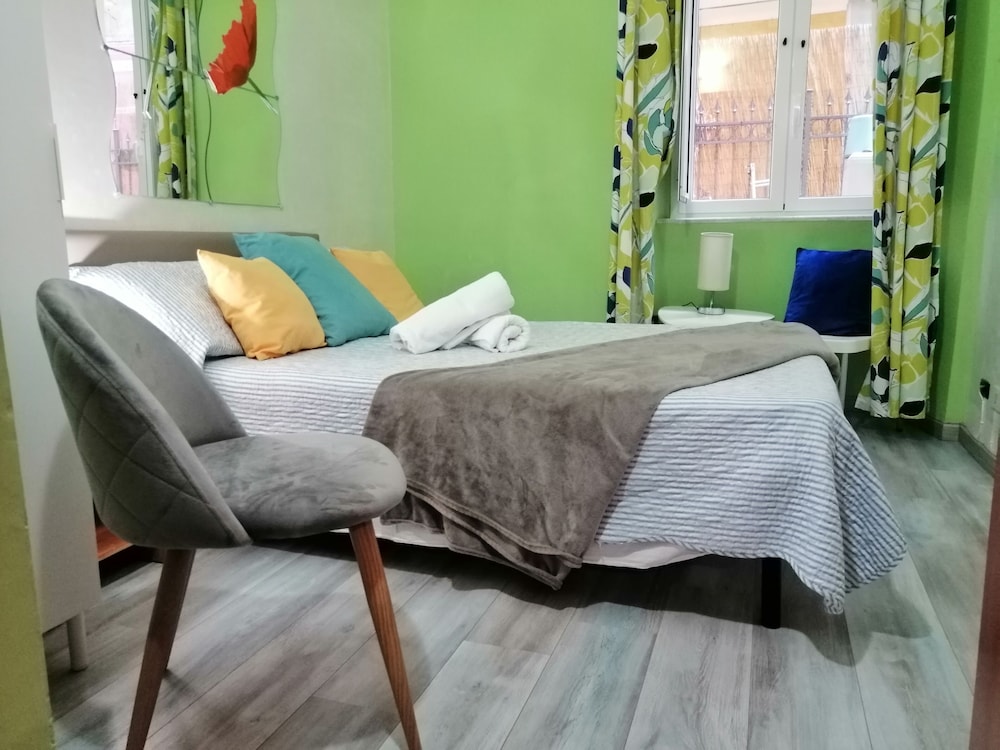 Roman Holidays Hostel 13/50
