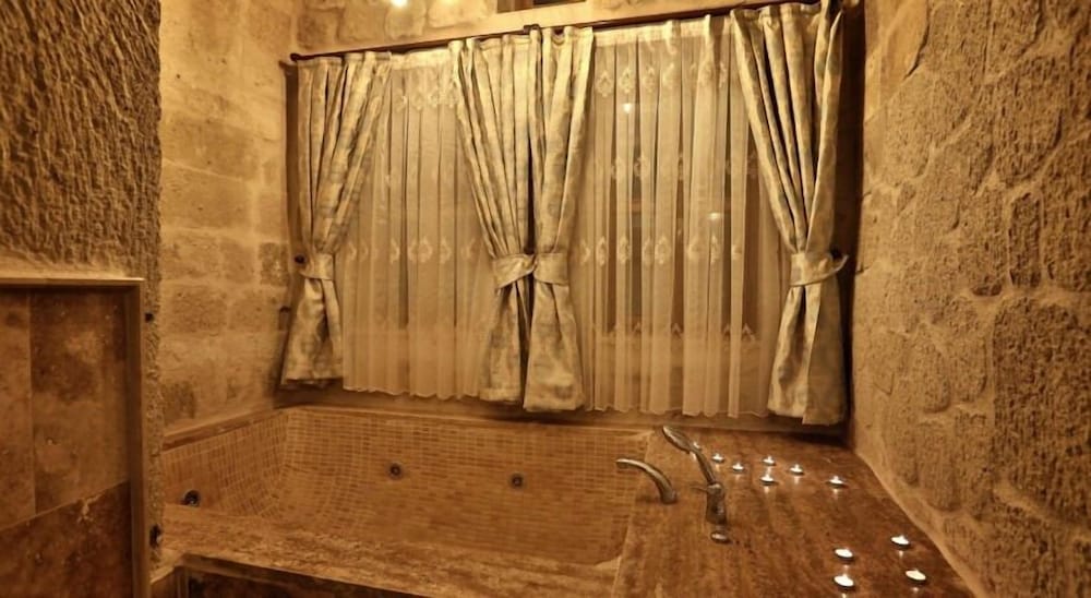 Mahzen Cave Hotel 19/55