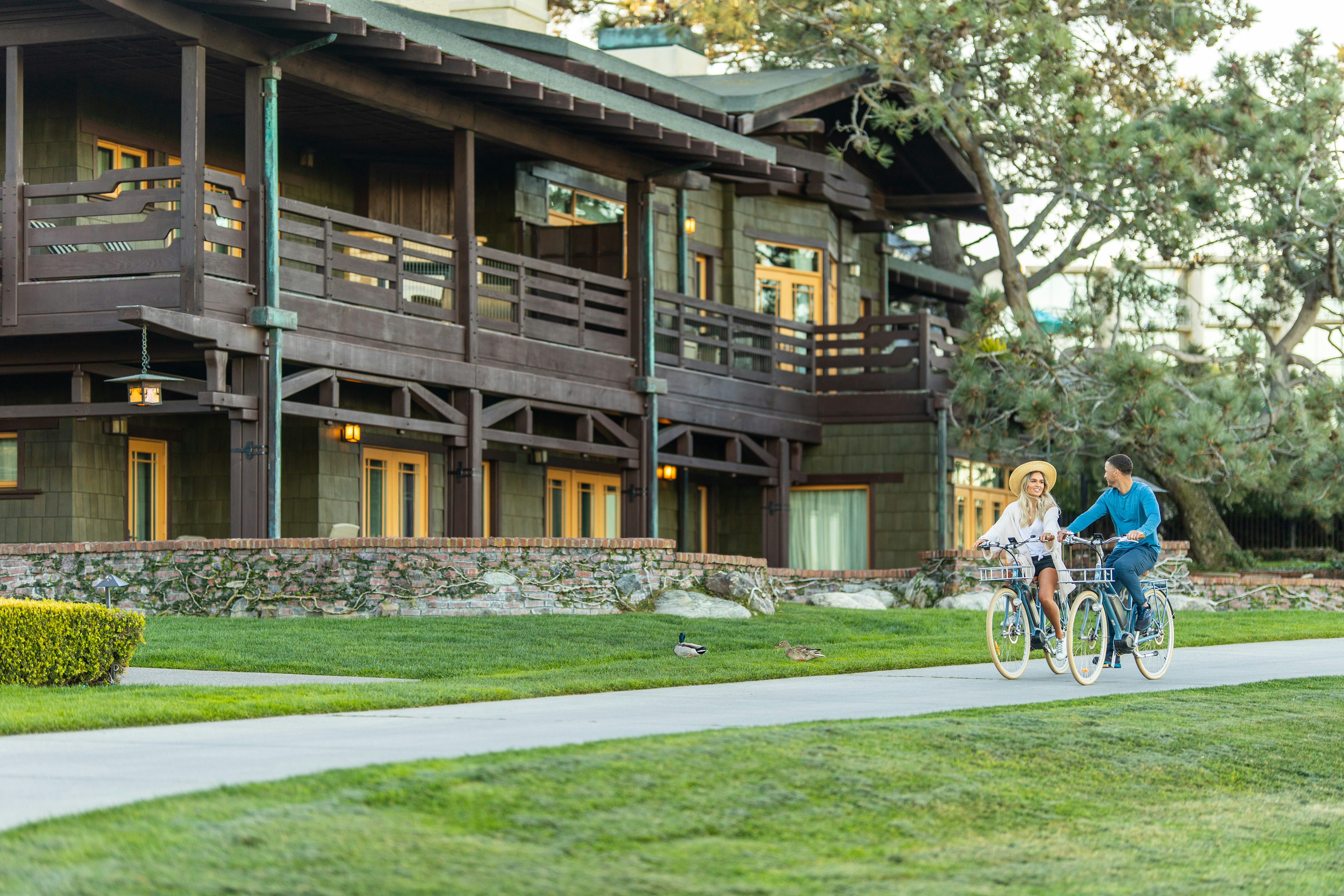 Lodge At Torrey Pines 6/80