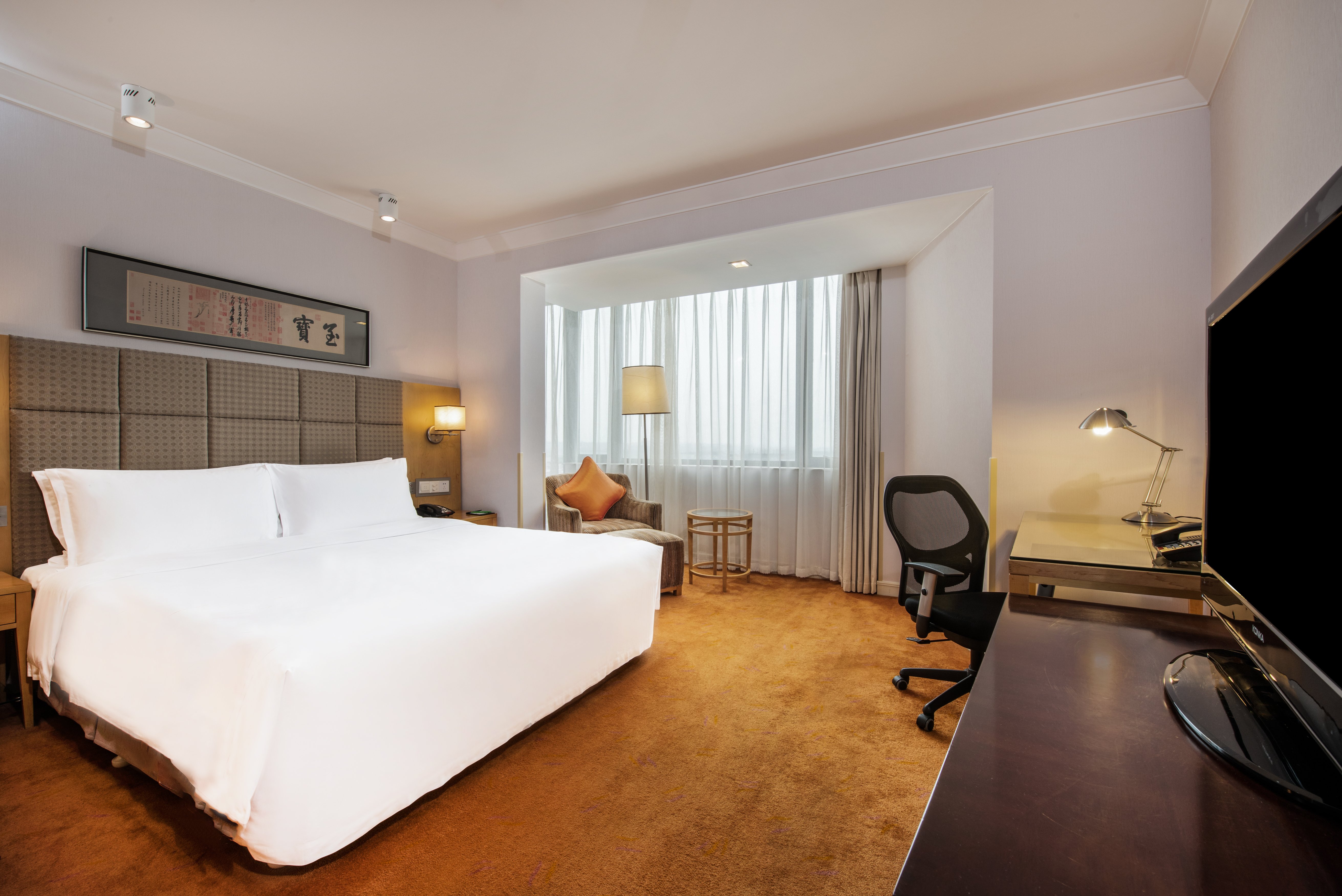 Superior, Queen Bed