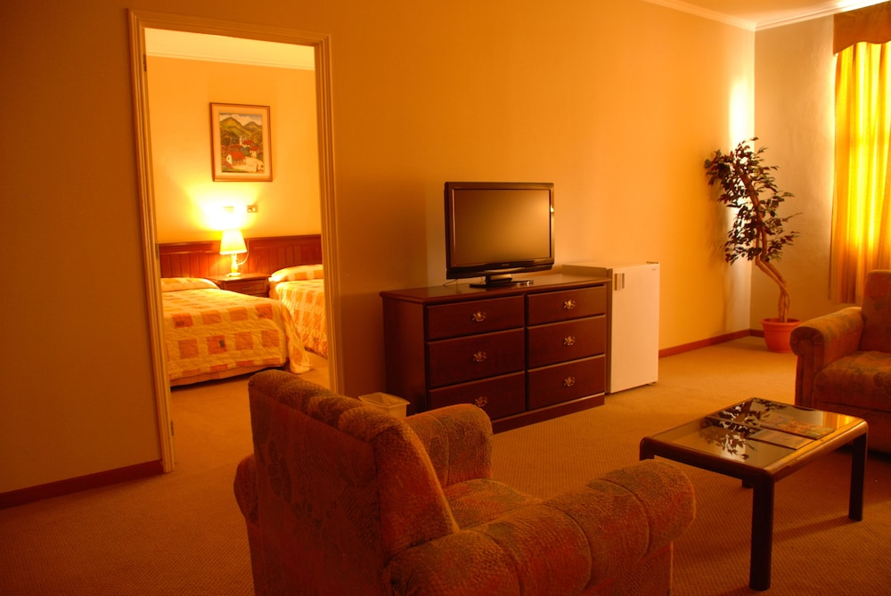 Hotel Capital 14/30
