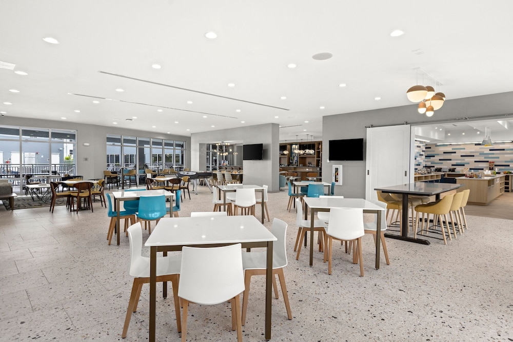 TownePlace Suites by Marriott Cape Canaveral Cocoa Beach 32/50