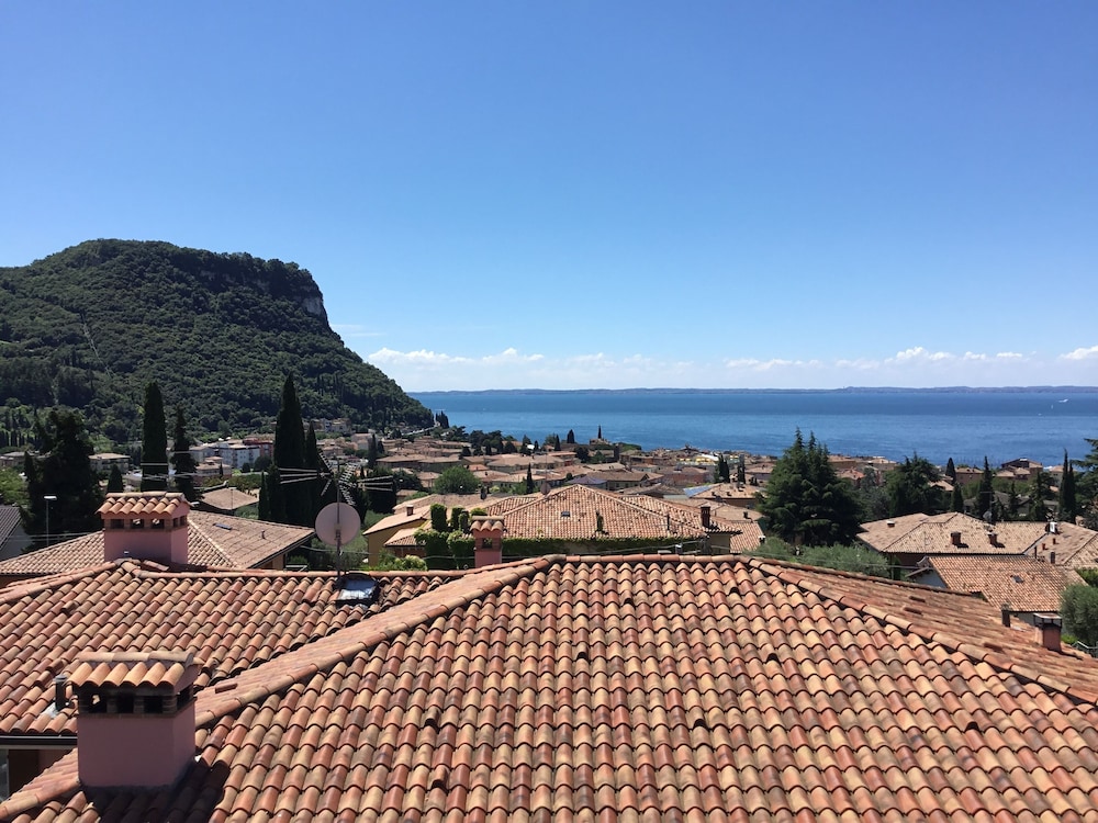 Hotel Villa Cà Nova 31/41