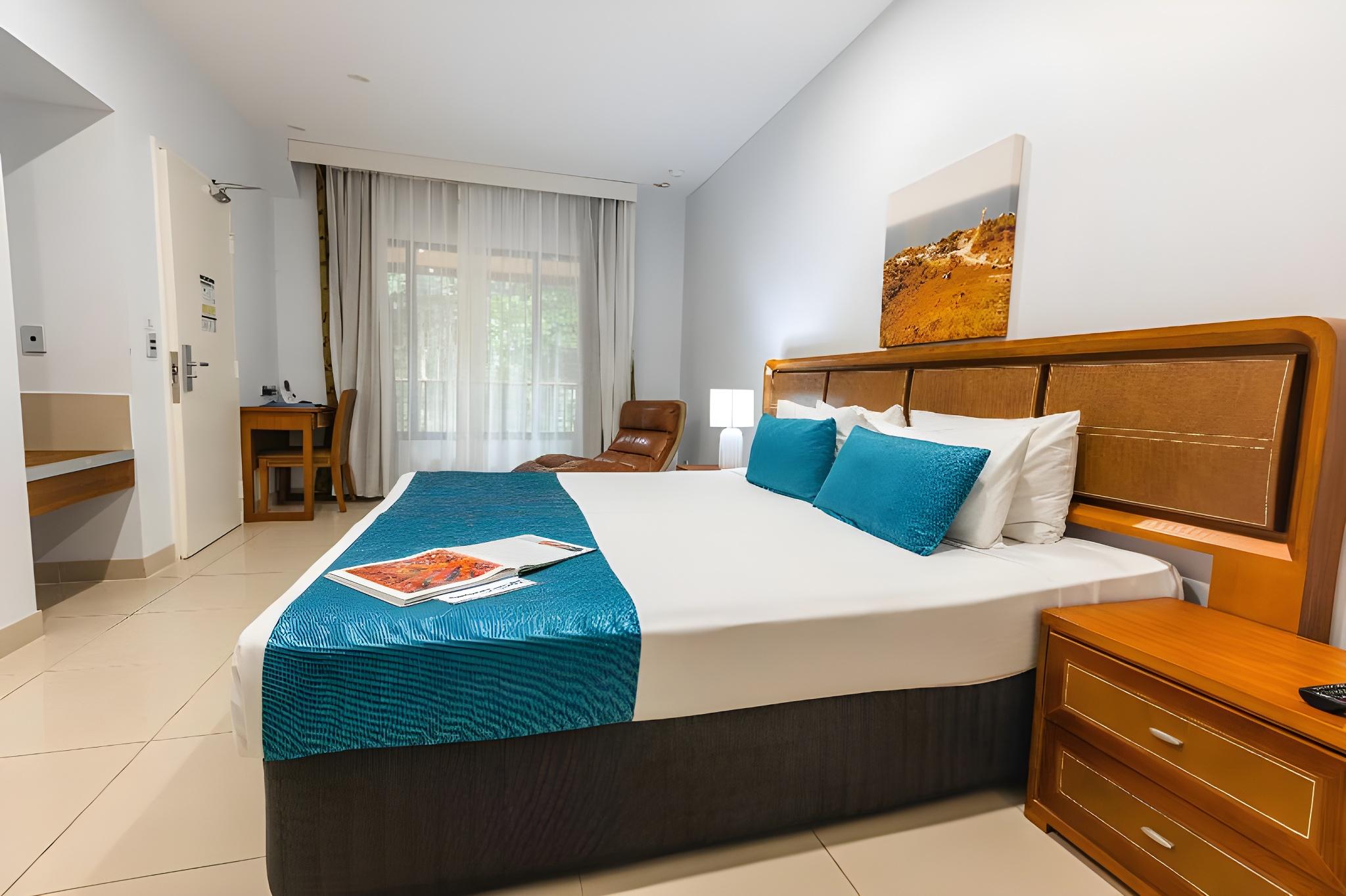 Studio, 1 Queen and 1 Double Bed