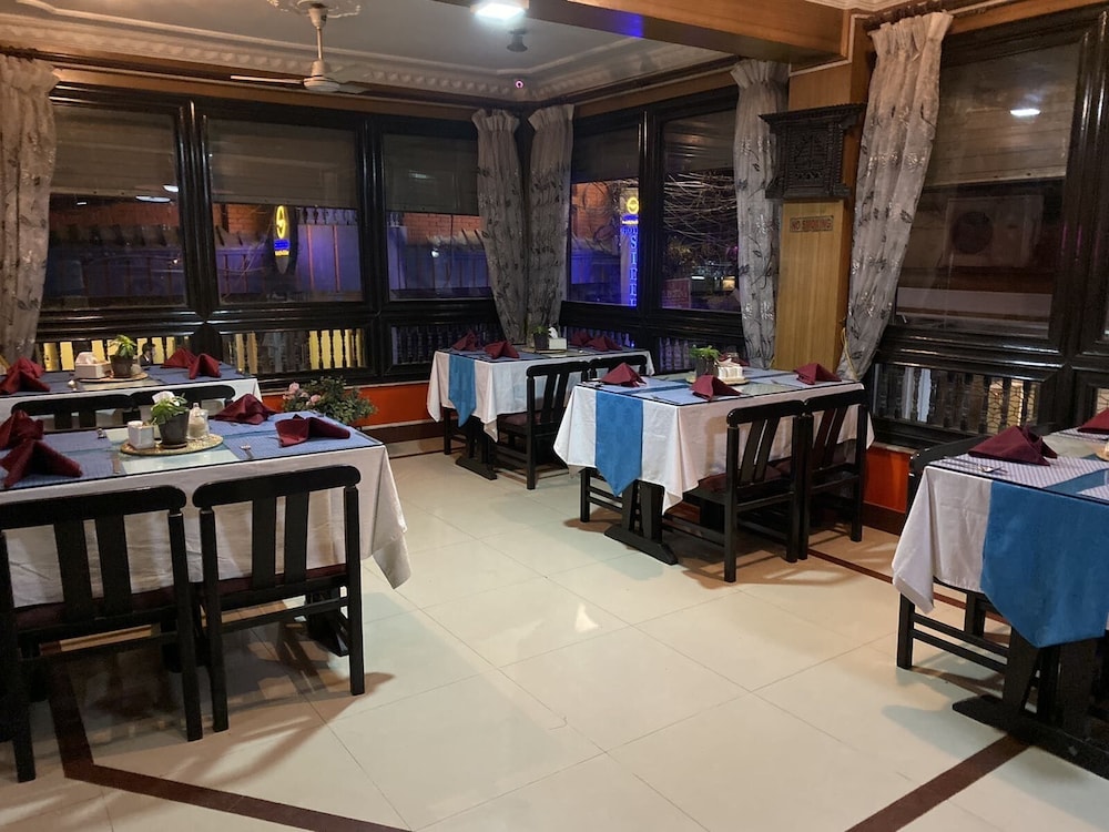 Hotel Swastik 23/27