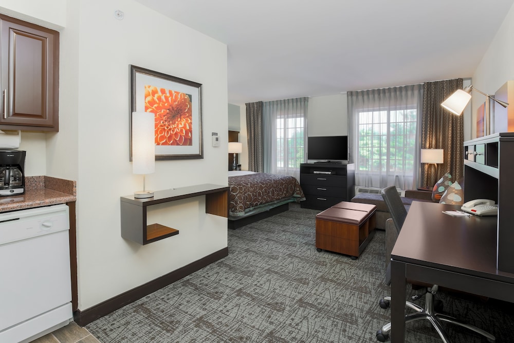 Staybridge Suites Philadelphia-Mt. Laurel 29/50