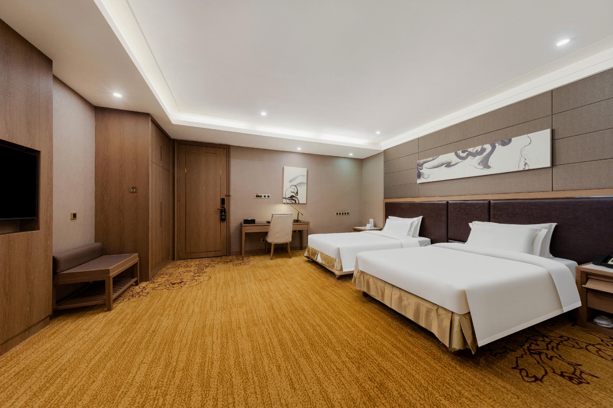 Room, Twin Beds, No Window