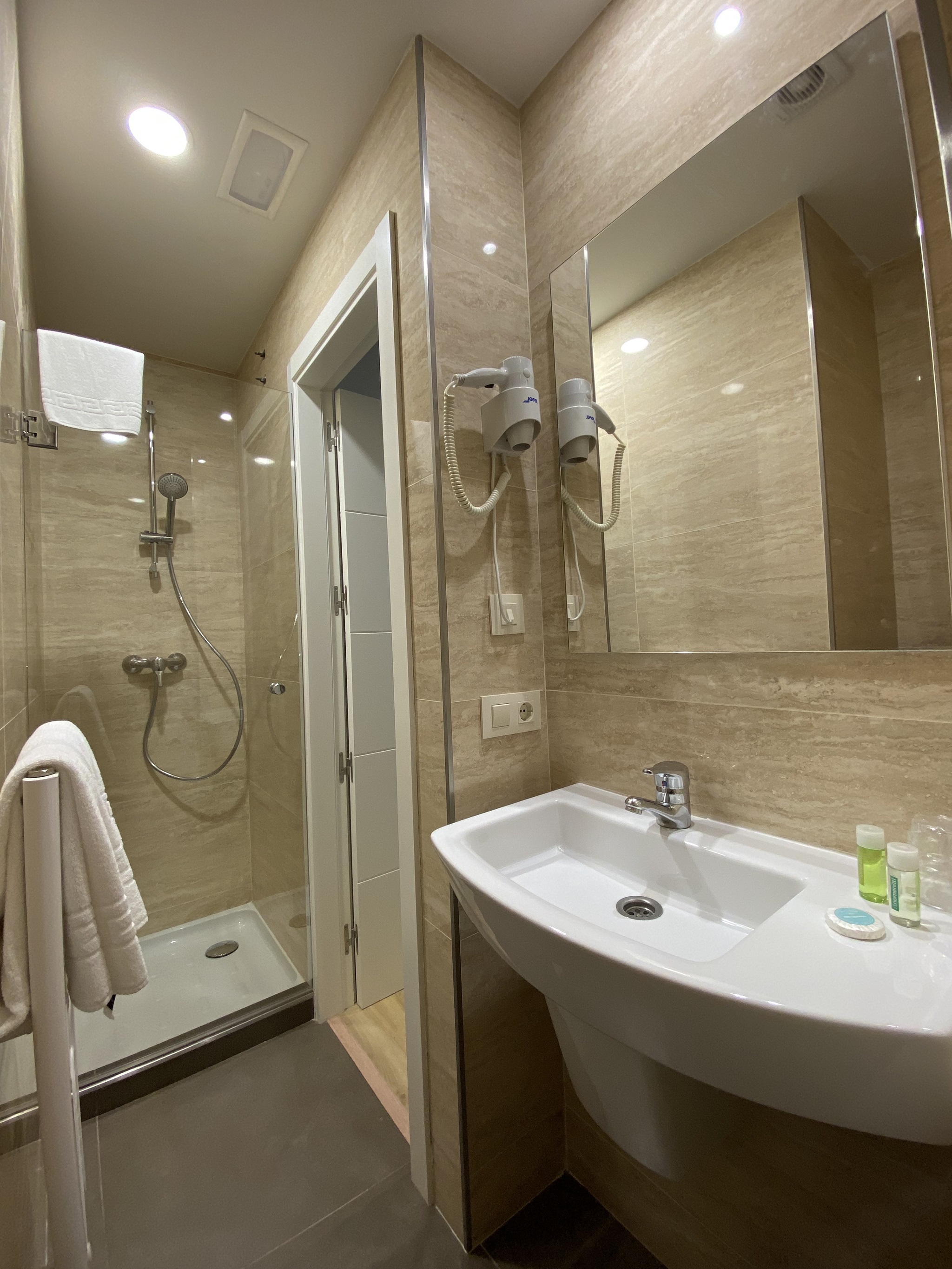 Hotel Arsus 37/41