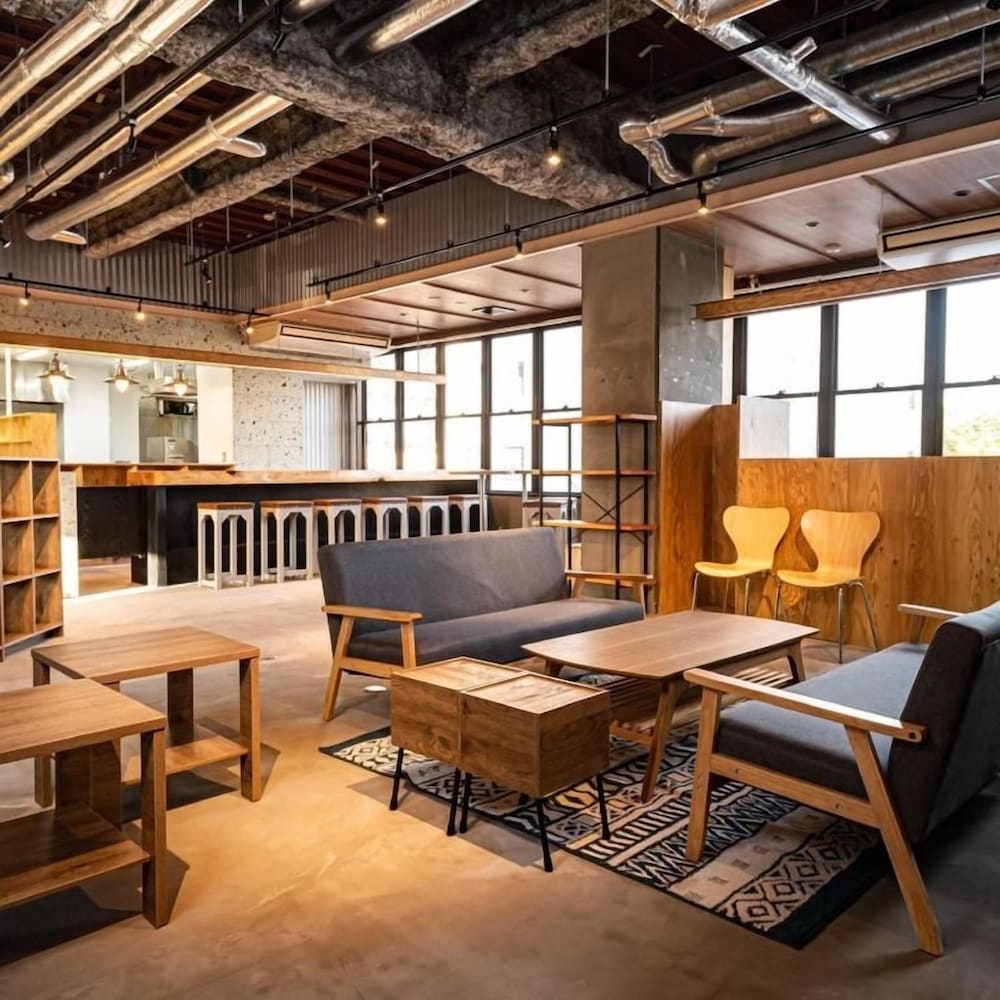 ArC LIFESTYLE SPACE & HOTEL 34/44