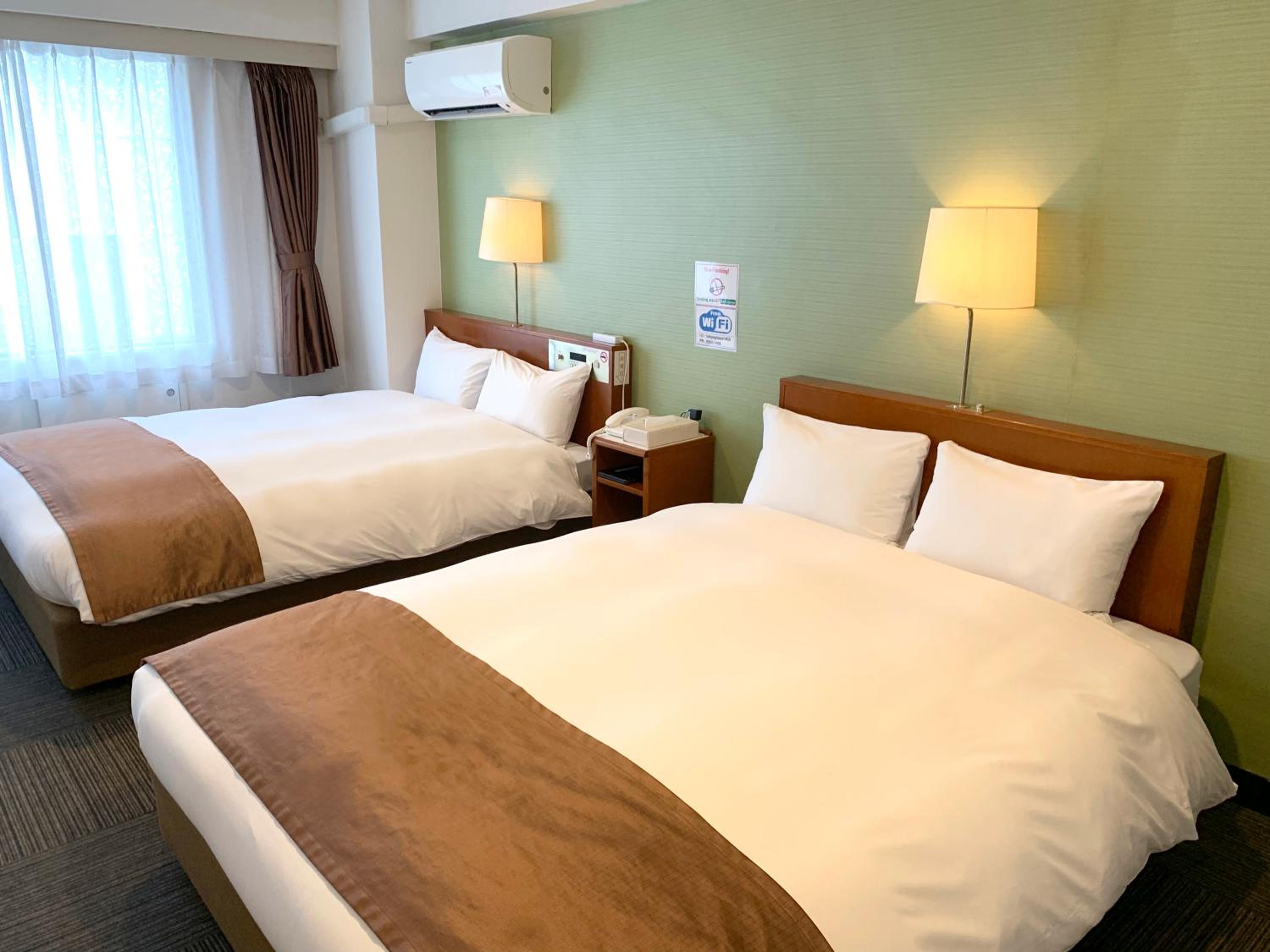 Type C, Twin Beds