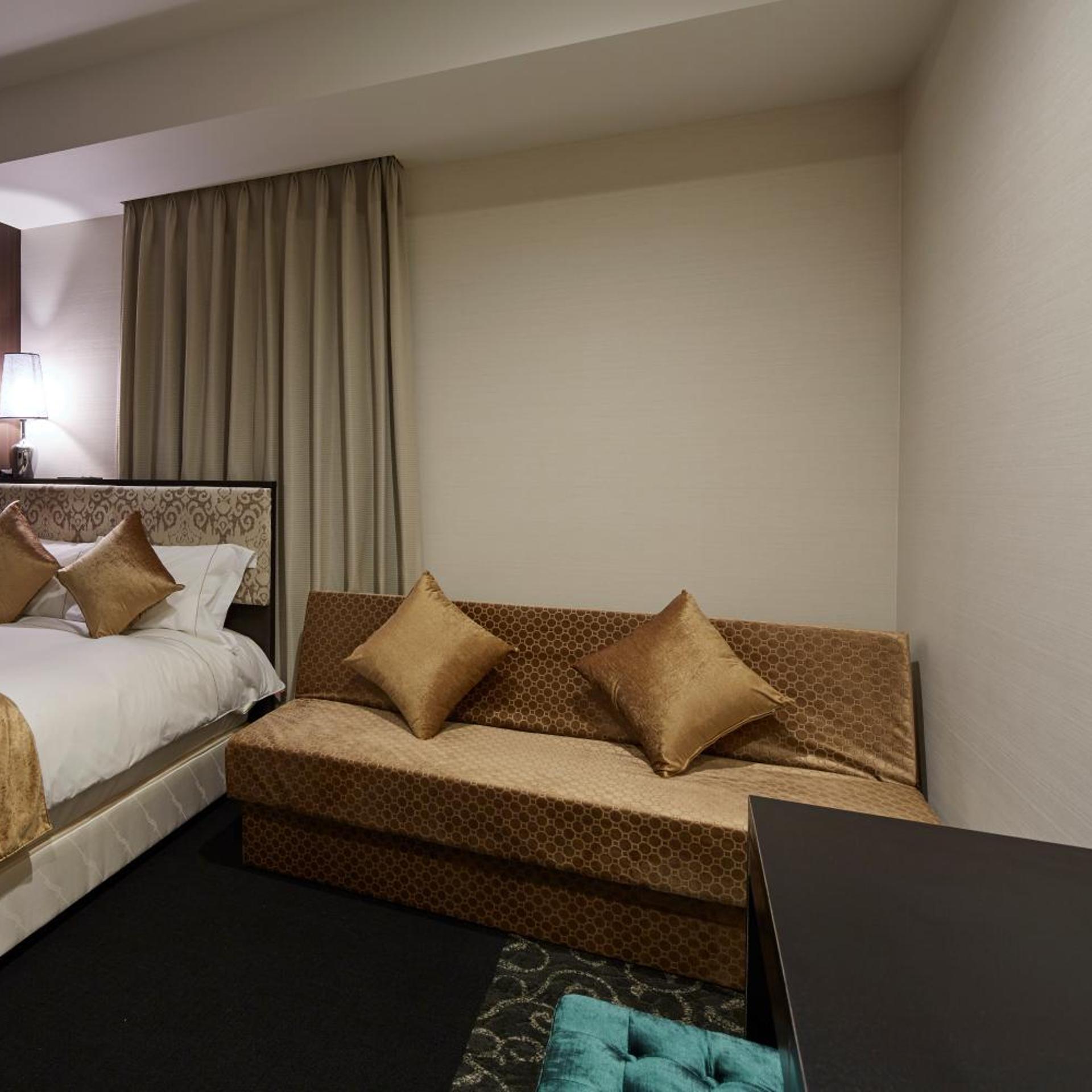 SUPERIOR, DOUBLE BED, SOFA