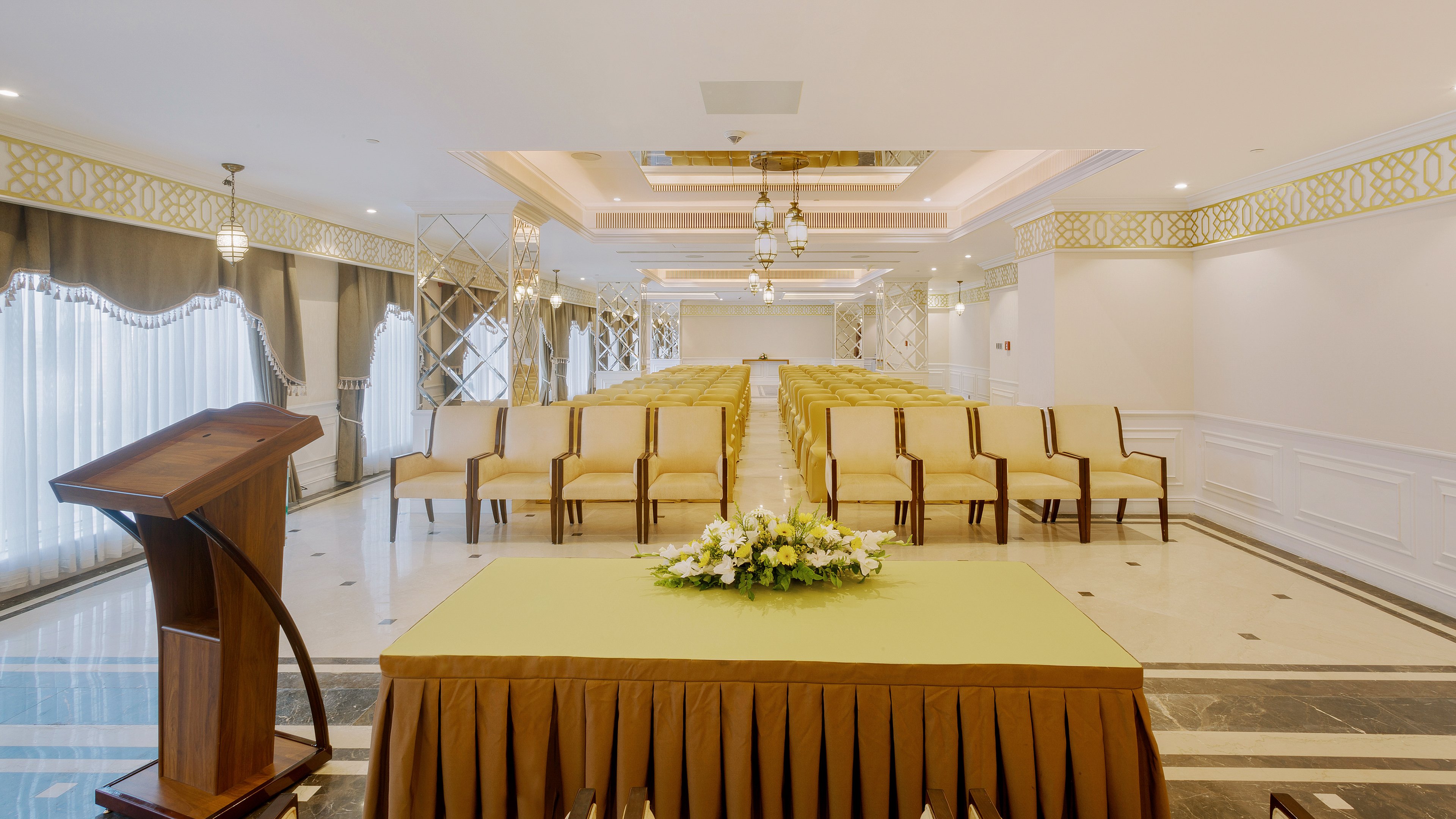 Lobby at Holiday Inn Dhaka City Centre, DHAKA