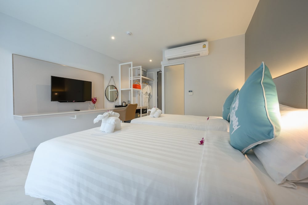 Tour De Phuket Hotel 20/71