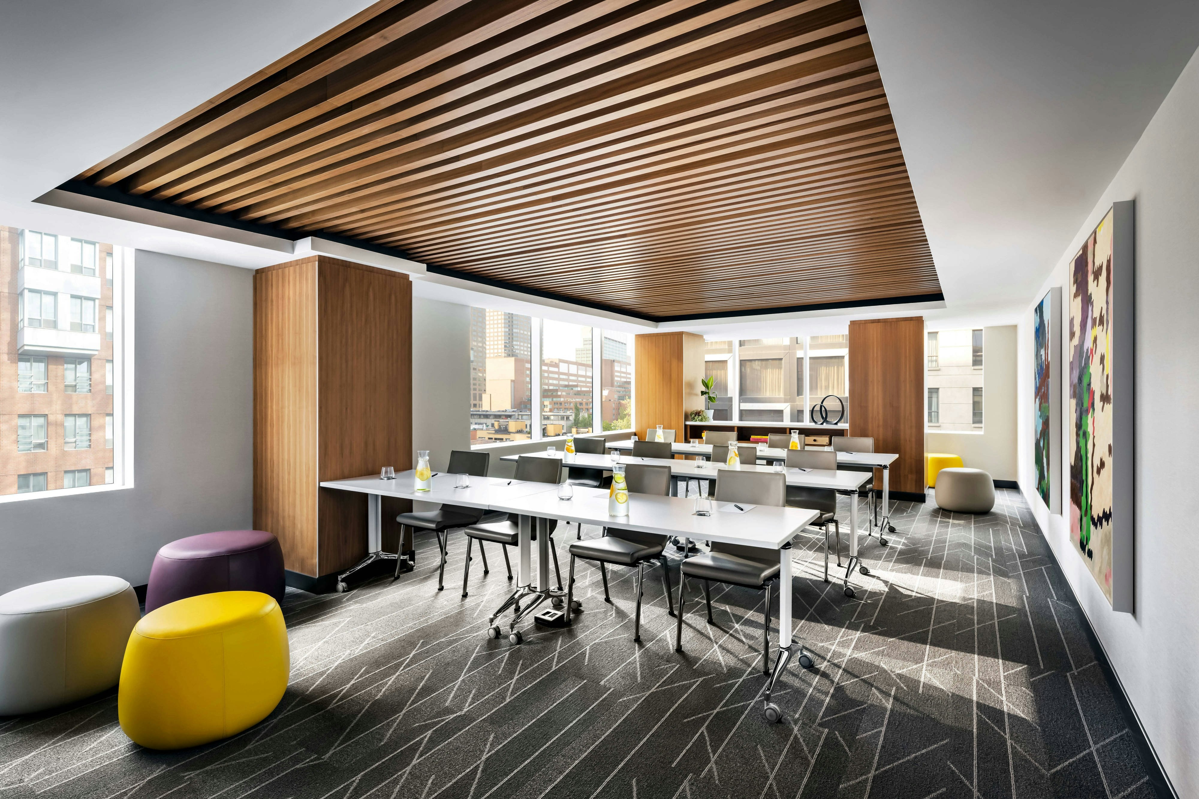 Humaniti Hotel Montreal, Autograph Collection 17/32