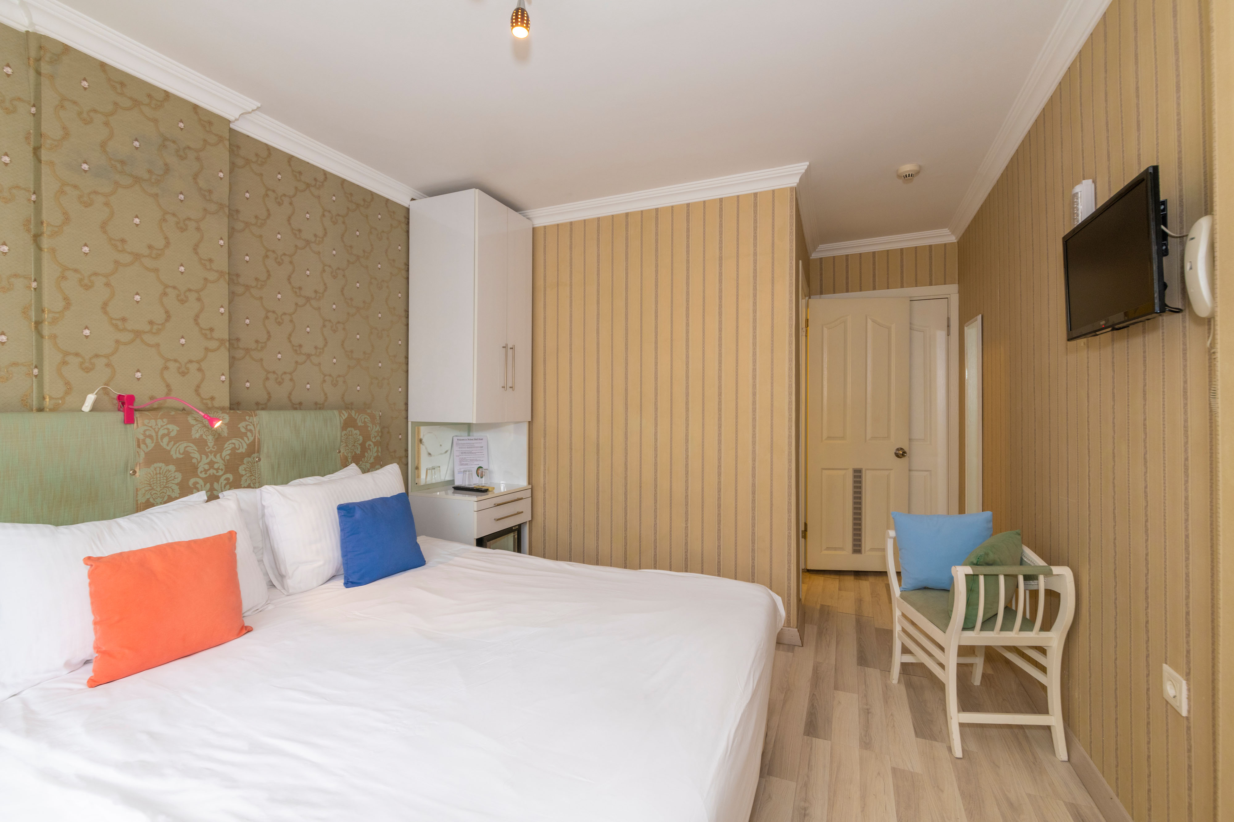 Walnut Shell Hotel 22/52