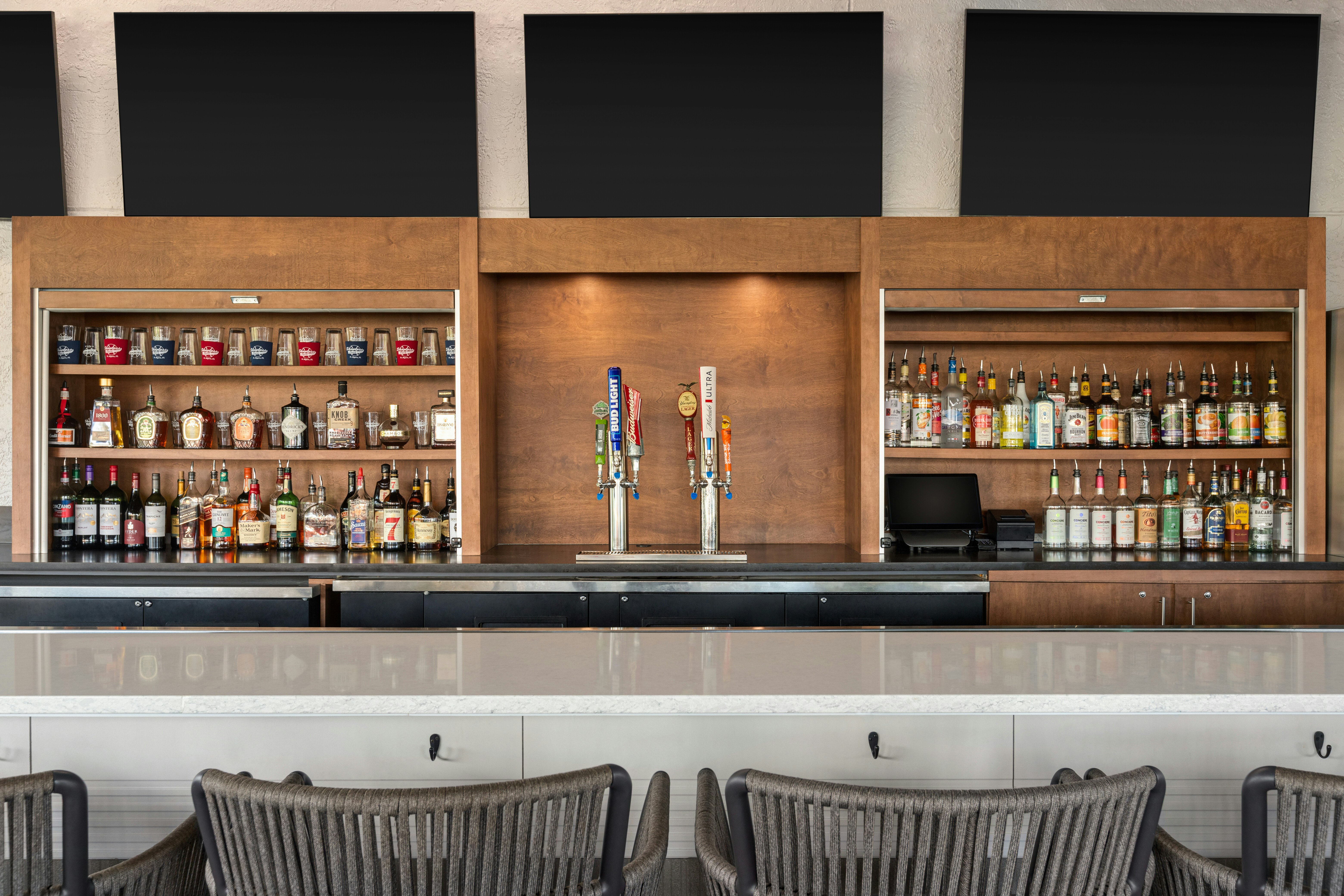 DoubleTree by Hilton Fort Myers at Bell Tower Shops 29/53