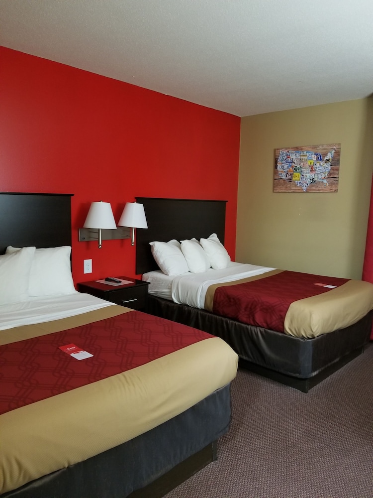 Econo Lodge Jamestown, ND 5/24